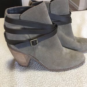 Dolce Vita Booties